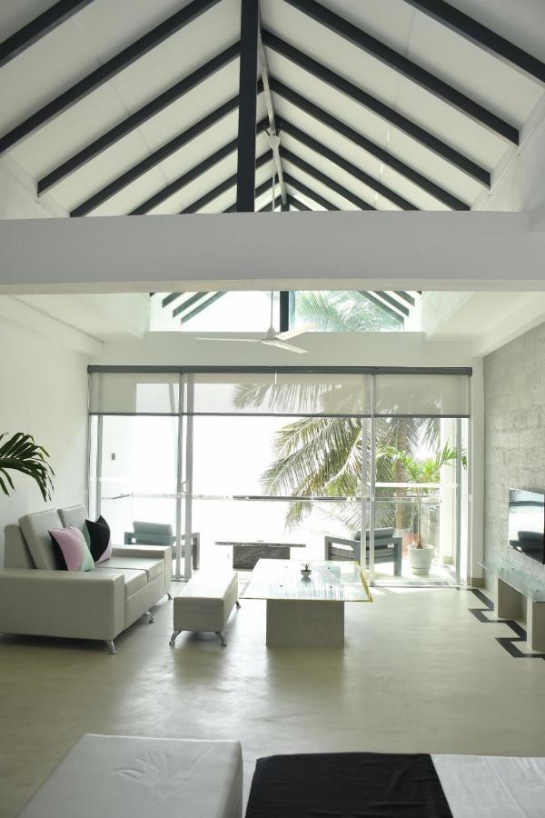 Josan Villa With A Glorious Beach And Sea View Habaraduwa Экстерьер фото