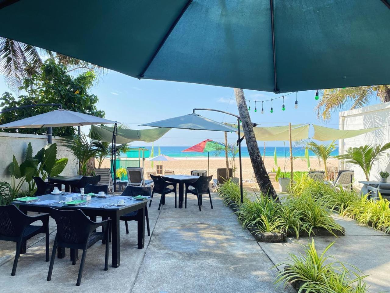 Josan Villa With A Glorious Beach And Sea View Habaraduwa Экстерьер фото